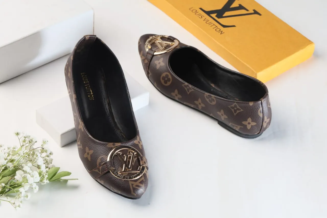 BROWN ALPHA FLAT PUMPS