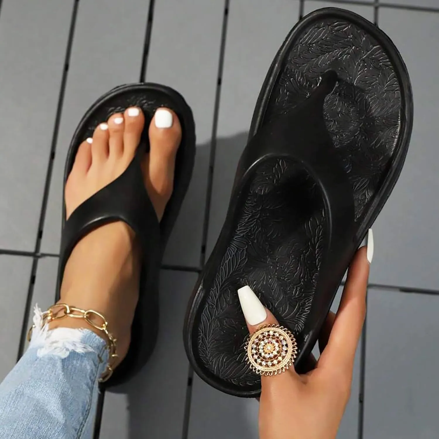 Flip Flops Comfort Beach Thong Sandals Indoor Outdoor Walking Sandals Flip Flops for Women with Arch Support
