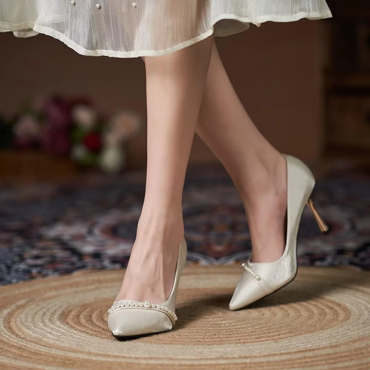 LUXINYU Women Pointed Toe Heels Elegant Stiletto Fashion Pearl Rhinestone Ladies Pumps Wedding Dress Shoes Comfortable Kitten Heels Work Shoes