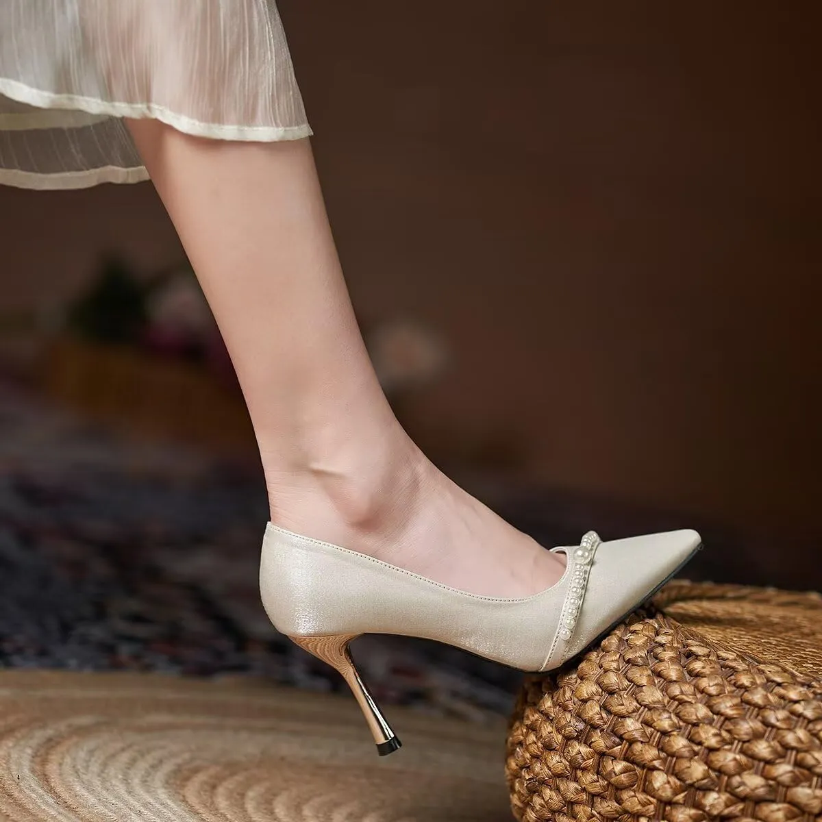 LUXINYU Women Pointed Toe Heels Elegant Stiletto Fashion Pearl Rhinestone Ladies Pumps Wedding Dress Shoes Comfortable Kitten Heels Work Shoes