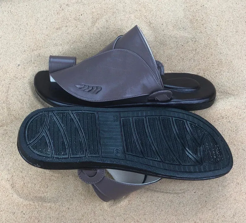 NEW Men’s Vegan Leather Sandals ~ Sandcruisers ~Traditional Arabian Sandals ~ Great for Outdoors, Beaches, Pools, and Parks, Sz 12, Retails $150